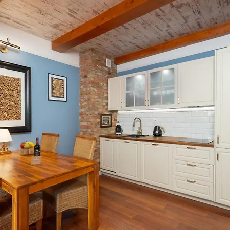 Апартаменты Old House 2