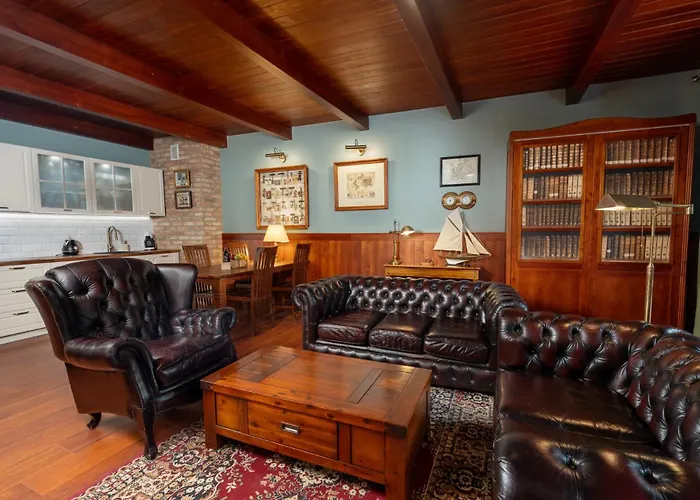 Διαμέρισμα Old House 2 *