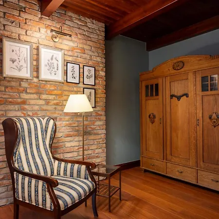 Old House 2 *