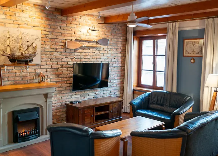 Old House 2 Apartment